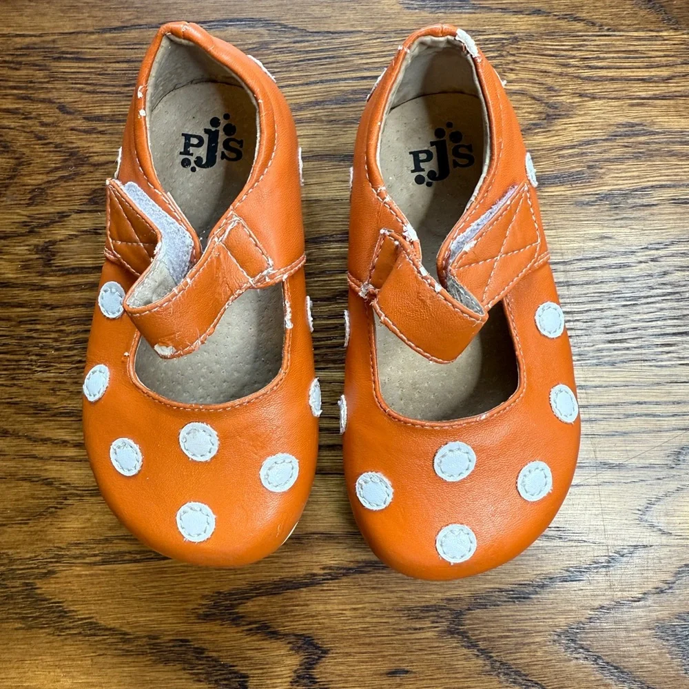 Puddle Jumper (PJs) Orange / White Polka Dot Kids Mary Jane Shoes Size 6
